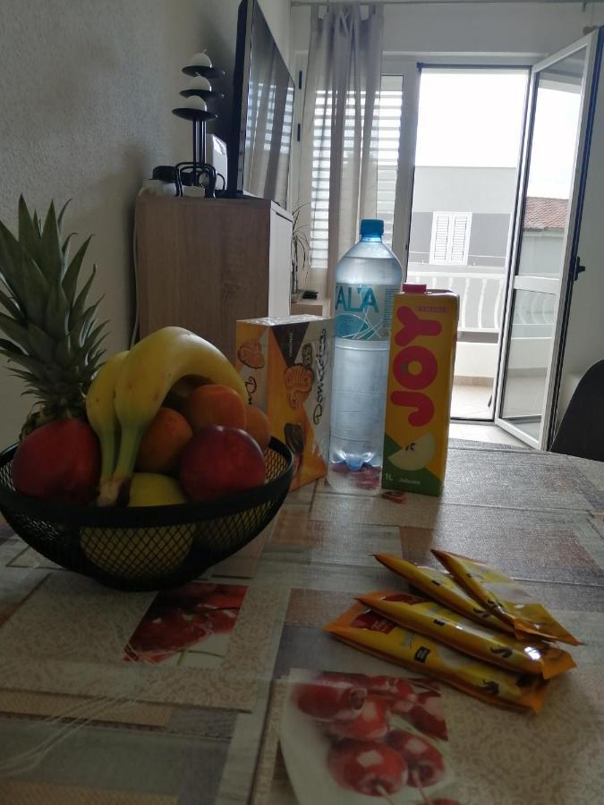 Apartman Grgic Makarska Ngoại thất bức ảnh